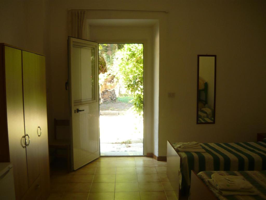 Agriturismo Crabileddu Hotell Valledoria  Rum bild